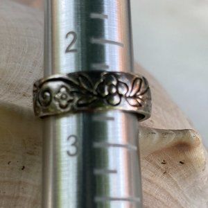 Vintage TMA floral sterling silver open-back toe ring